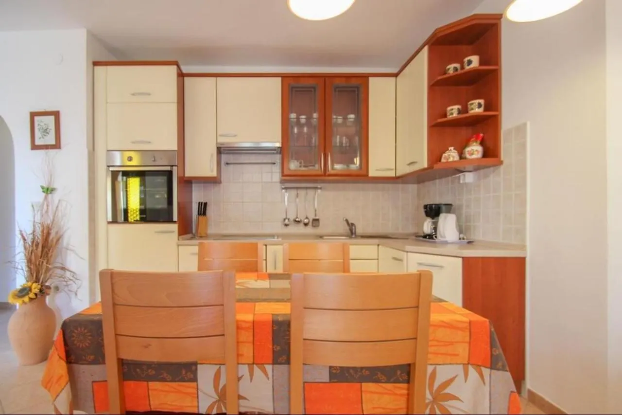 Guest house Apartment House Alenka Novigrad Close The Beach And Center