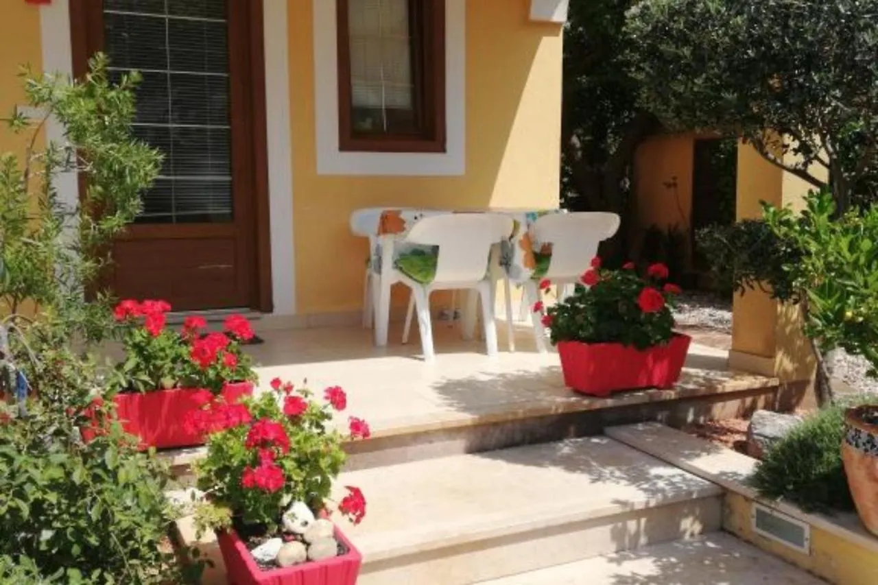 Guest house Apartment House Alenka Novigrad Close The Beach And Center