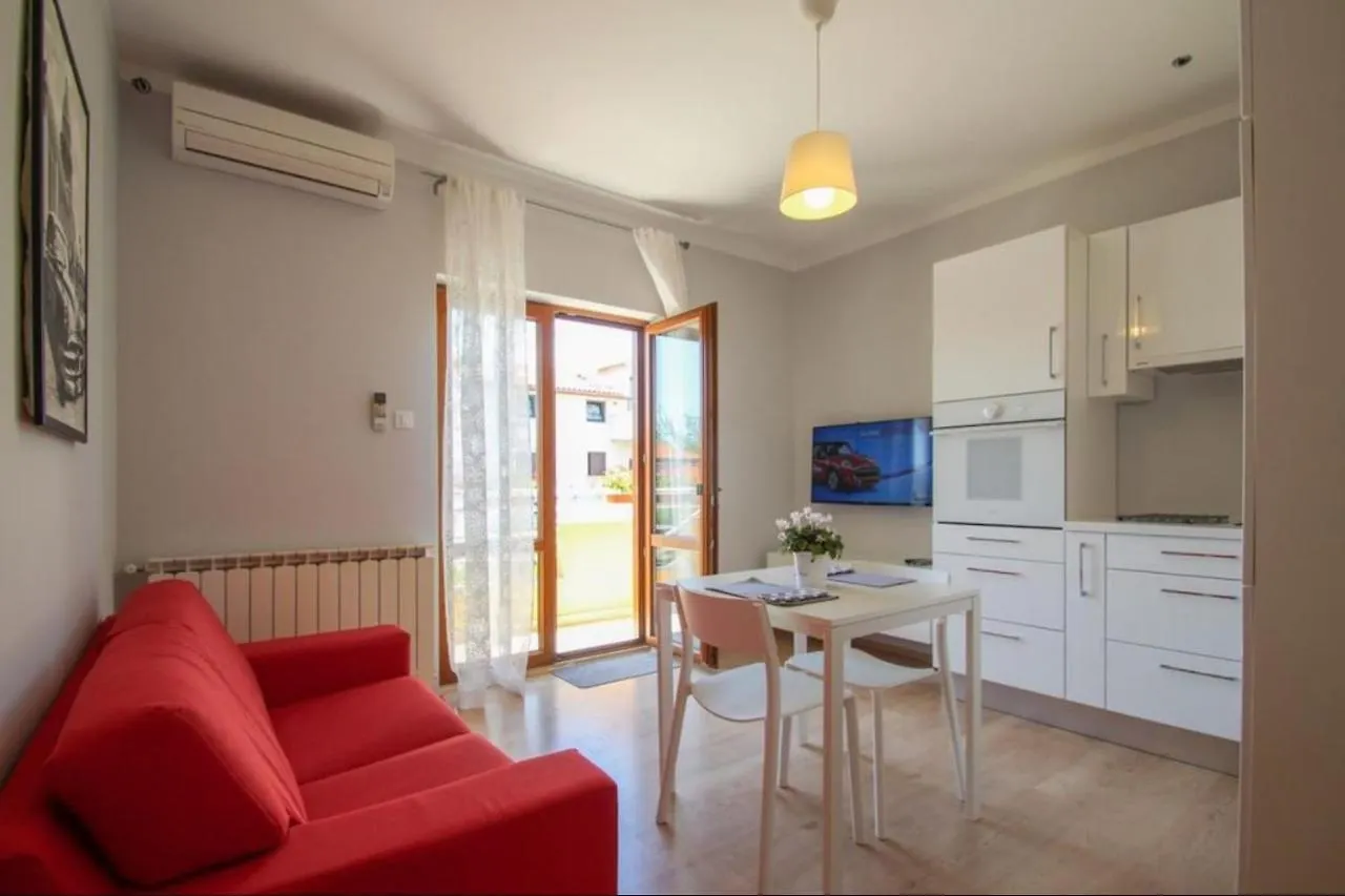 Apartment House Alenka Novigrad Close The Beach And Center